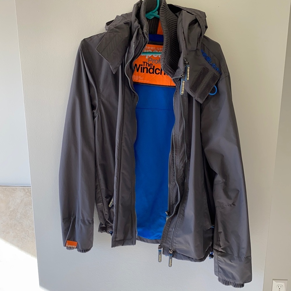 Super dry men's medium gray she'll jacket in good condition